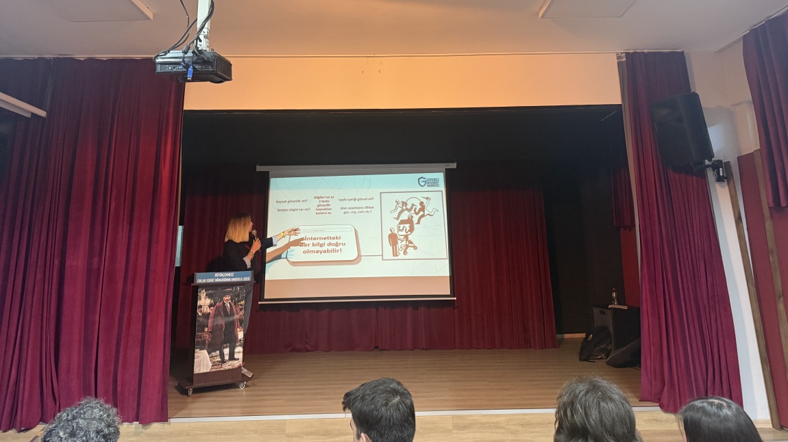 VELİ AKADEMİLERİ BİLİNÇLİ TEKNOLOJİ KULLANIMI